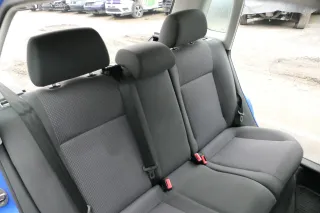 VW Polo 9N 9N3 Sitz Rückbank Sitzfläche Sitze 3 Punkt Gurt hinten mit Kopfstütze - Bild 2