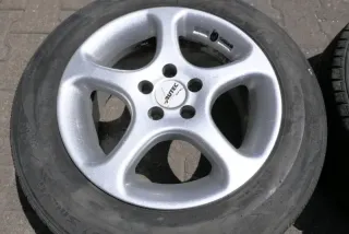 VW Golf 4 Bora Leon Alufelgen Felgen 195/65 R15 Winterreifen KBA 44246 Autec - Bild 4