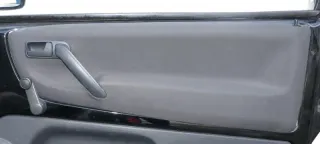1x VW Lupo Arosa Türverkleidung Verkleidung Tür vorne rechts oben off-black schw - Bild 1