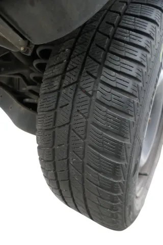 2x VW Passat 3C Golf Reifen Winterrreifen M&S 205/55 R16 94H Felgen 5,5-6mm - Bild 3