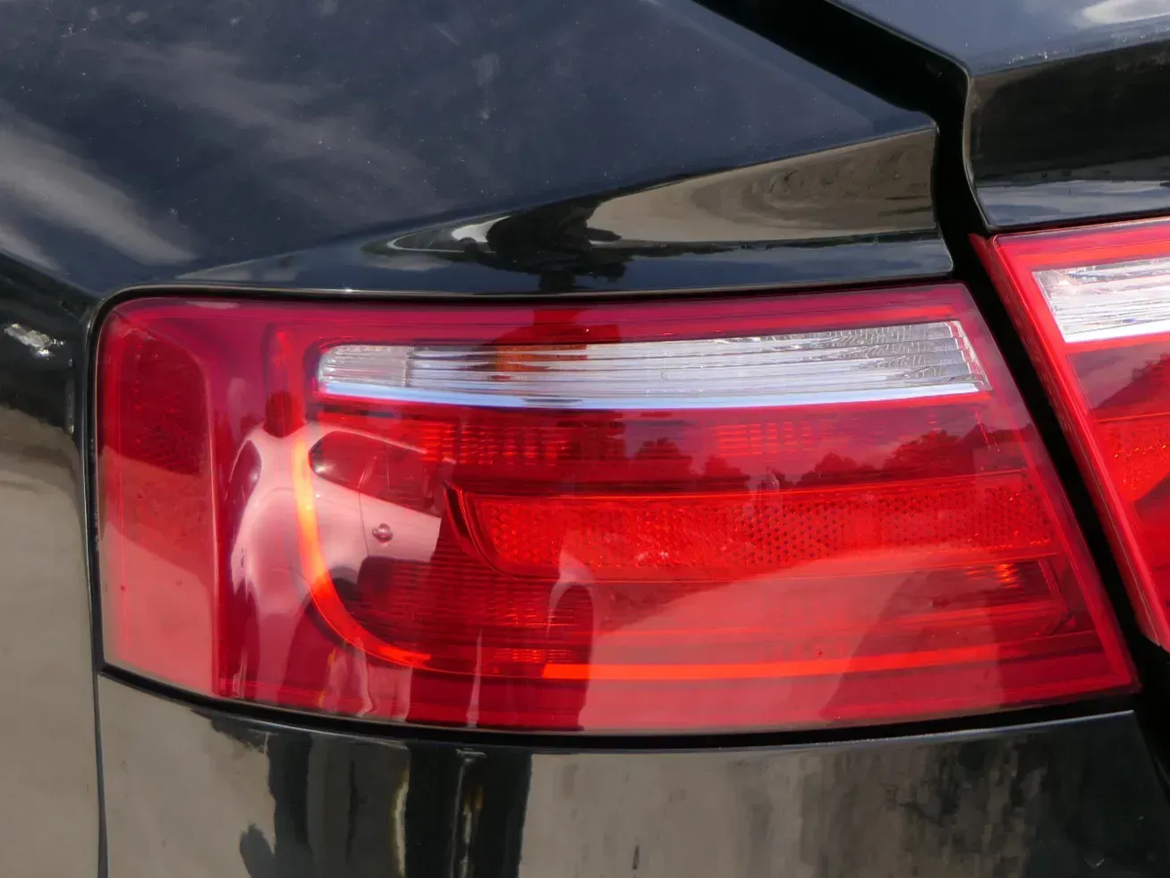 Audi A5 8T LED Rückleuchte Heckleuchte links aussen ORIGINAL - Bild 1