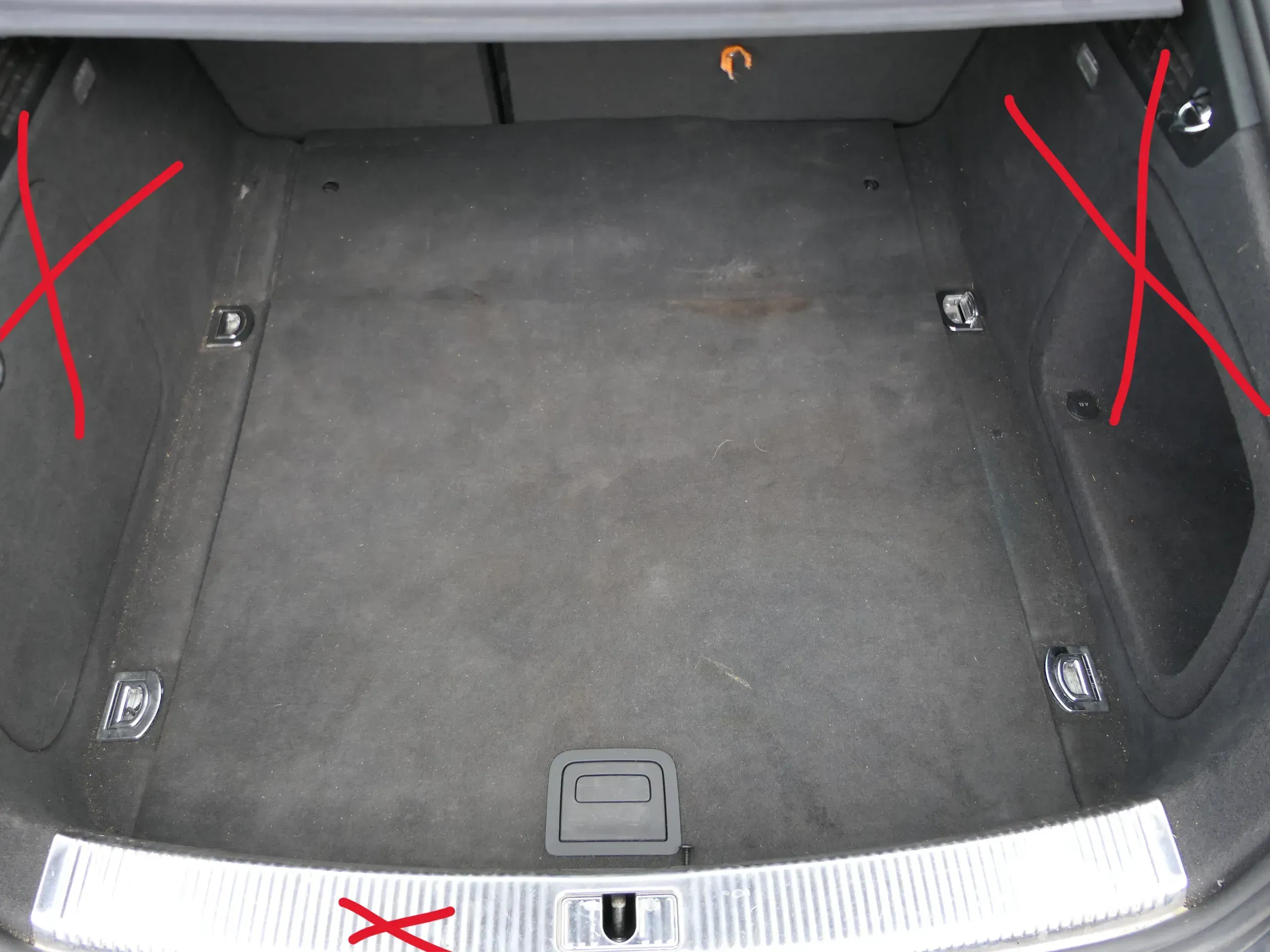 Audi A5 8T Sportback Verkleidung Teppich Kofferraum Kofferraumteppich - Bild 1