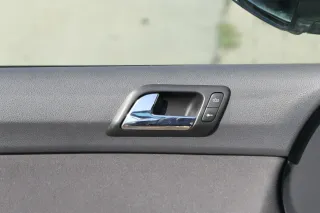 1x VW Polo 9N Türverkleidung Verkleidung Tür vorne links 2/3-Türer Griff Öffner - Bild 5