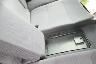 Audi 80 Kombi Avant Variant Sitz Rückbank Rücksitzbank hinten Klappe anthrazit - Bild 4