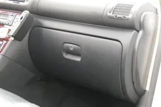 Skoda Superb 3U 3BG Handschuhfach Handschuhfachdeckel Deckel Klappe onyx - Bild 1