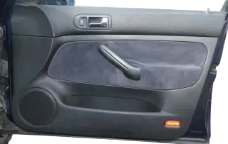 1x Golf 4 Bora Türverkleidung Verkleidung Tür vorne rechts 4/5-Türer schwarz Vel - Bild 2