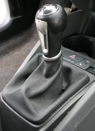 Seat Ibiza 6J Schaltknauf Schaltsack Schaltung Schaltknüppel Schalthebel - Bild 2