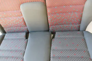 Audi A3 8L Sitz Sitze hinten Rückbank Rücksitzbank Sitzfläche Kopfstützen rot - Bild 2