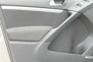 VW Tiguan 5N Türverkleidung Verkleidung Tür vorne+hinten Dynaudio schwarz - Bild 7