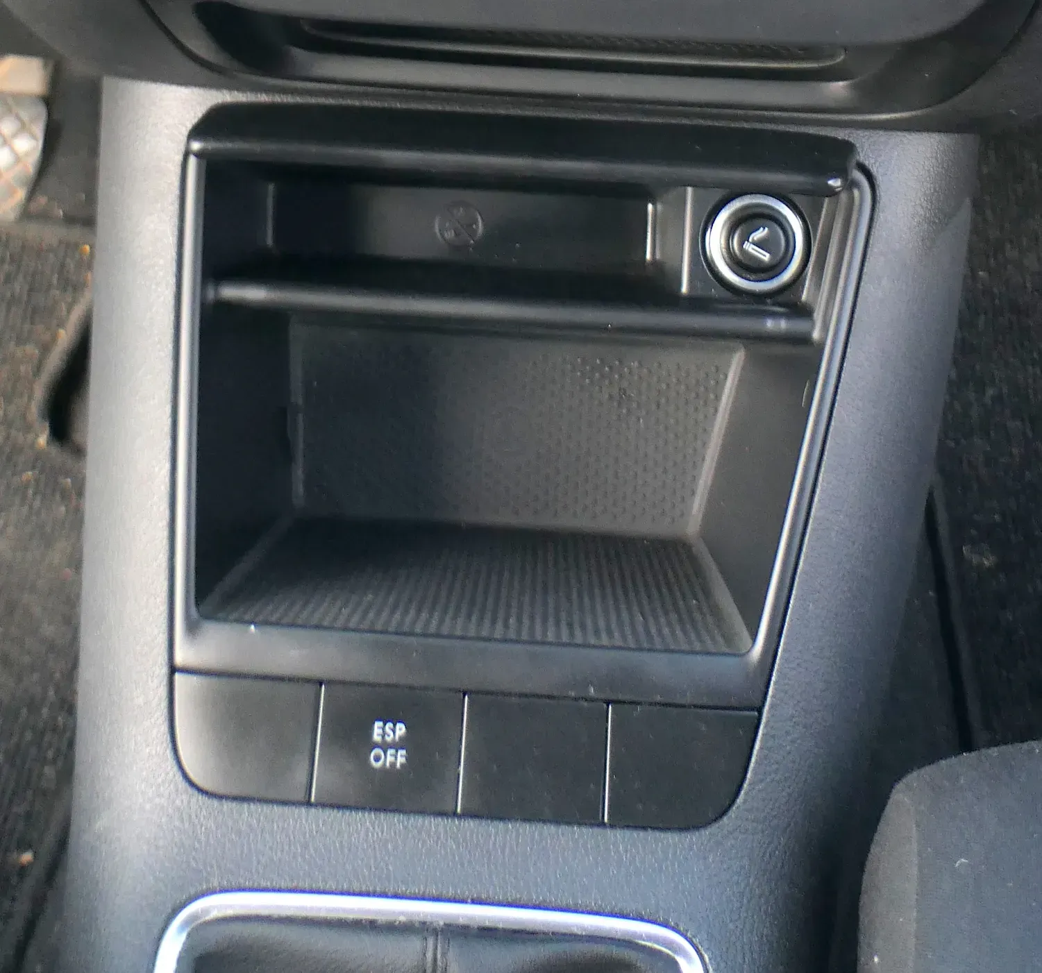 VW Golf Plus 5M Fach Ablagefach Zigarettenanzünder vorne anthrazit - Bild 1