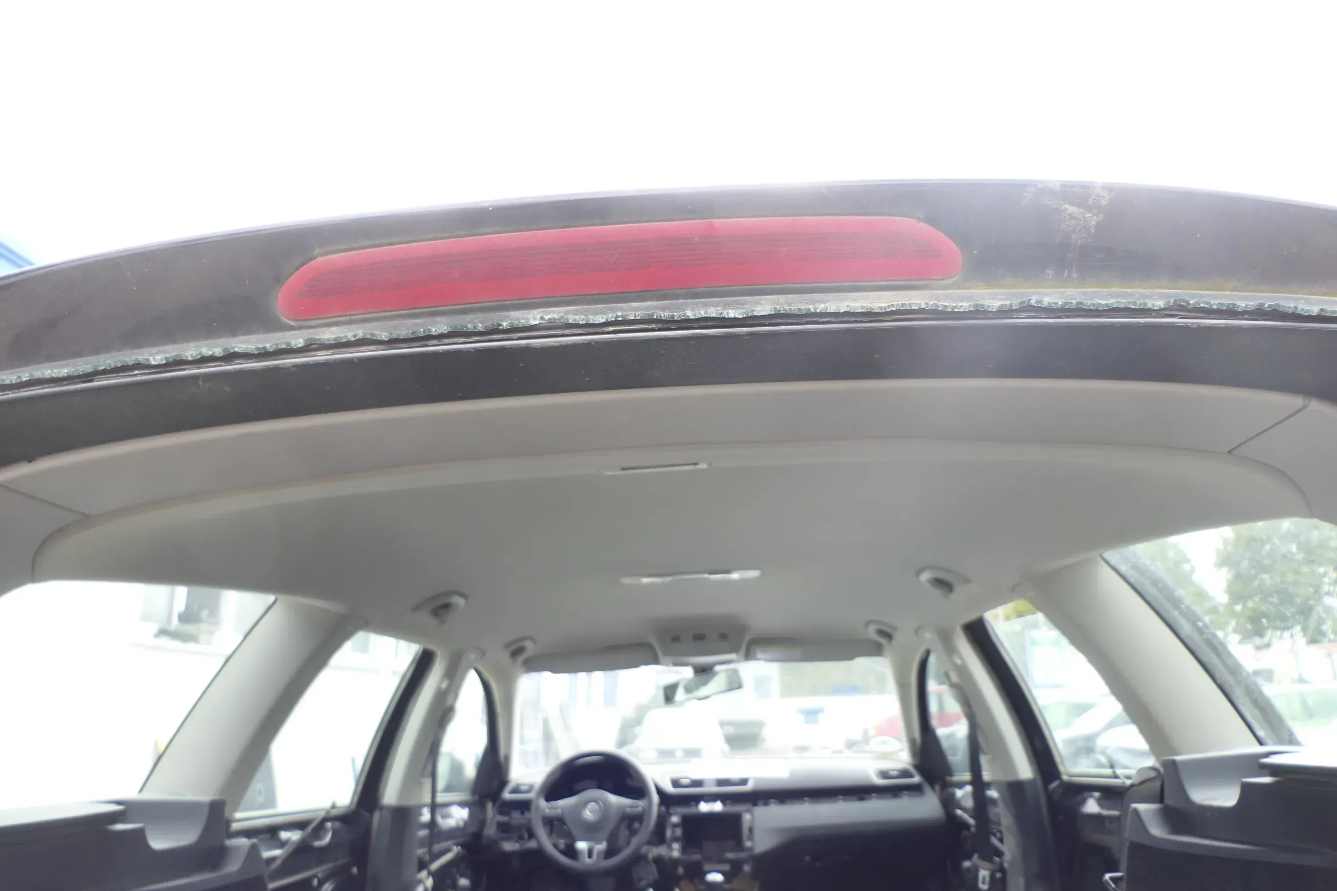 VW Passat 3C B7  Kombi Variant dritte Bremsleuchte 3. Bremslicht Bremslampe - Bild 1