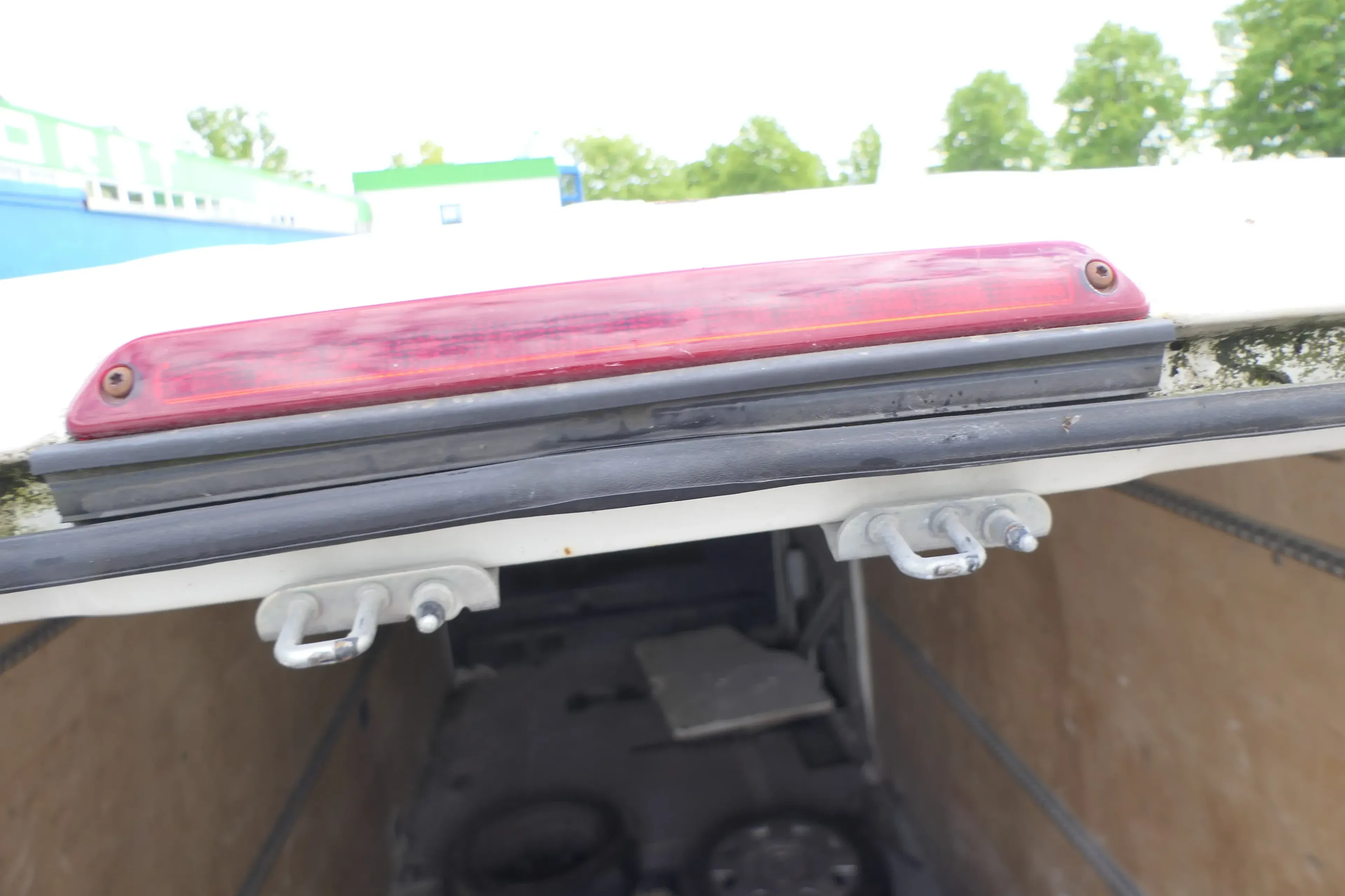 VW Crafter 2E dritte Bremsleuchte 3. Bremslicht Bremslampe 2E0945097 - Bild 1