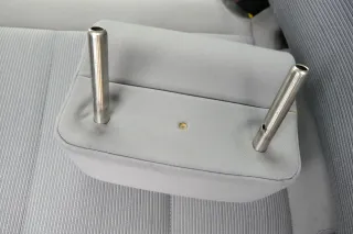 VW Golf 5 V Kopfstützen Kopfstütze hinten in der Mitte mittig grau - Bild 2