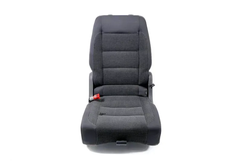 VW Touran Sitz hinten links anthrazit (hinterm Fahrersitz) Rücksitz - 107921 - Bild 1