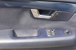 1x A4 8E B6 Türverkleidung Verkleidung Tür vorne links blau maritimblau - Bild 2