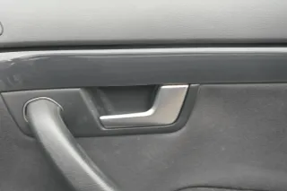 1x A4 8E B6 Türverkleidung Verkleidung Tür vorne rechts soul schwarz - Bild 3