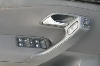 VW Polo 6R 1x Türverkleidung Verkleidung Tür 4/5-Türer vorne links schwarz - Bild 5