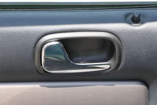 1x Audi A4 B5 Türverkleidung Verkleidung Tür hinten links  Griff Öffner - Bild 3