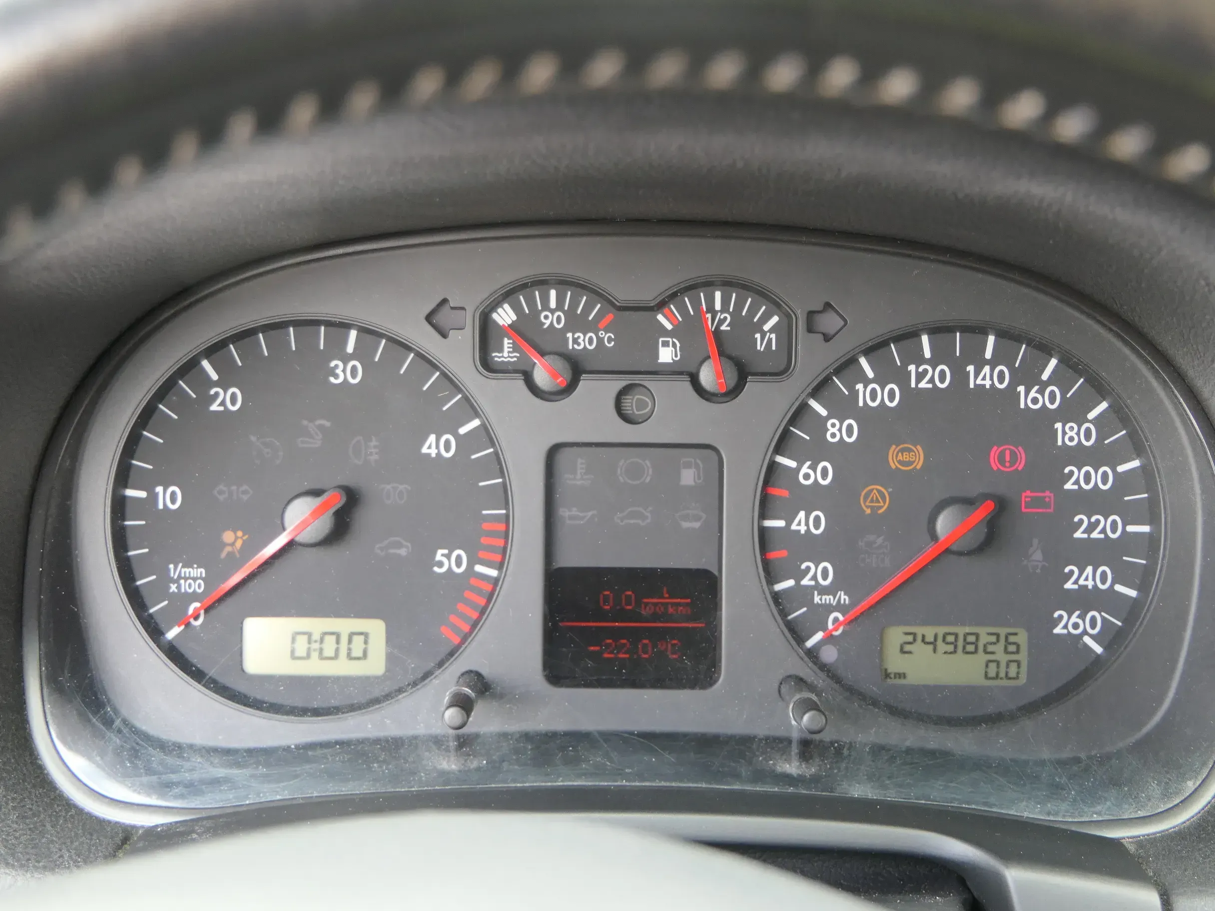 Golf 4 Tacho Tachometer Kombiinstrument ca.249.000km 1J0920822C 1,9 TDI 85kw AJM - Bild 1