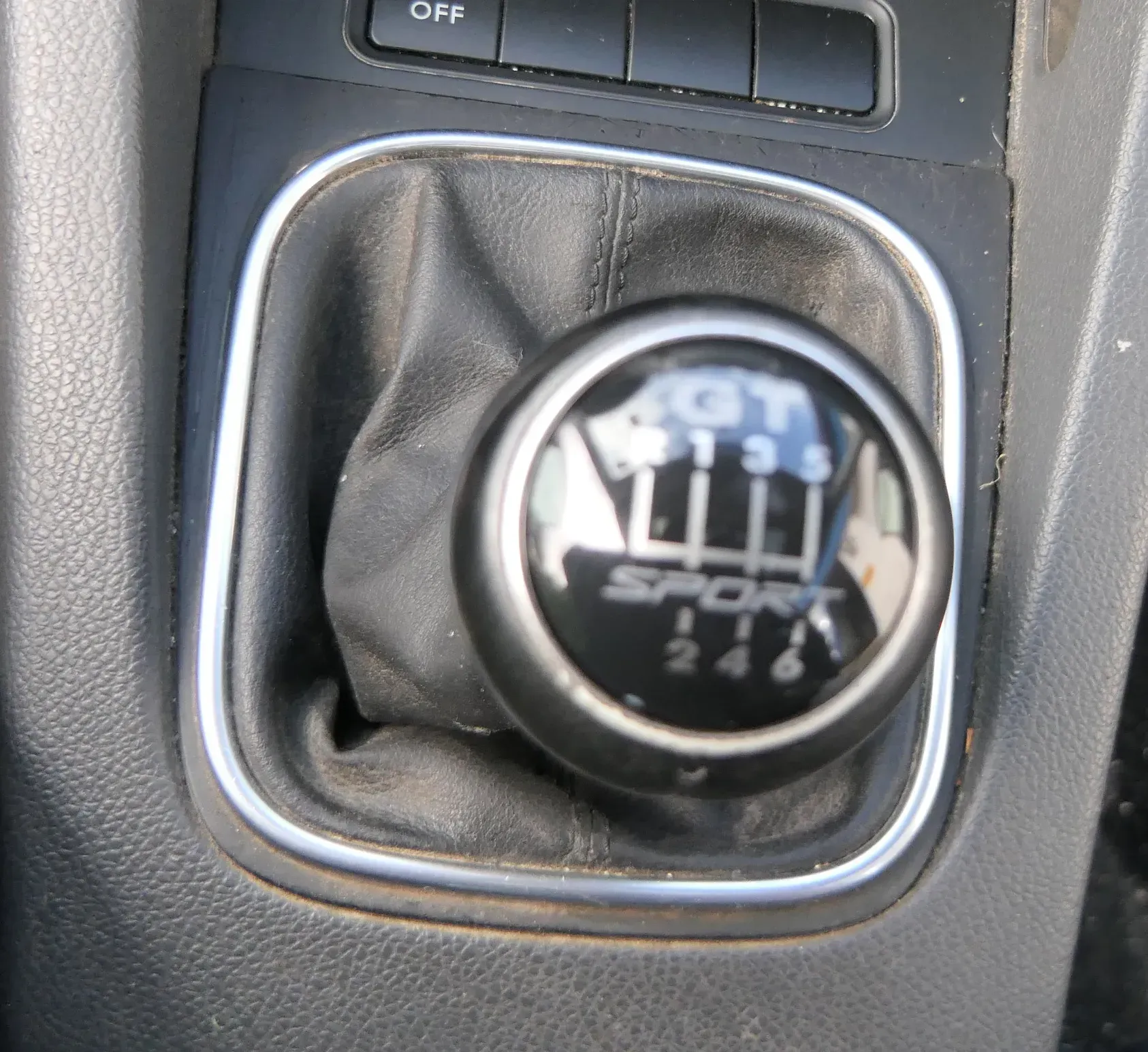 Golf 5 Schaltknauf Schaltsack Schaltknüppel Leder 6-Gang 1k0711113CC Sport GT TD - Bild 1