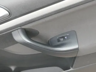 1x VW Golf Variant Kombi AJ5 Türverkleidung Verkleidung Tür vorne rechts - Bild 3