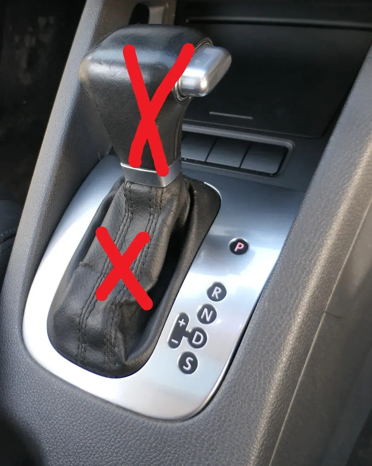 VW Golf 5 1K Schaltknauf Abdeckung Automatik 1K2713203AG RECHTSLENKER RHD - Bild 1