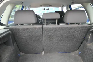 VW Polo 9N 9N3 Sitz Rückbank Sitzfläche Sitze 3 Punkt Gurt hinten blau OHNEKopf - Bild 5