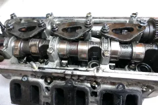 VW Passat 3BG Zylinderkopf Kopf Nockenwelle 2,5 TDI 132kw 180PS AKE links Fahrer - Bild 5