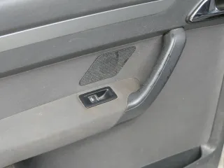 VW Touran 1x Türverkleidung Verkleidung Tür hinten links anthrazit - Bild 2