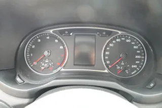 Audi A1 8X Tacho Tachometer Kombiinstrument 8X0920930C 122.304km - Bild 1