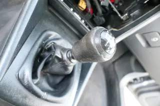 Audi A6 4B Schaltknauf Schaltsack Schaltknüppel original 6-Gang Leder - Bild 1