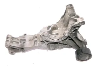 Audi A4 8E  4F Halter Konsole Lichtmaschine Träger 1.9 TDI 03G903139B - Bild 1