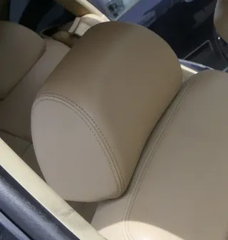 VW Passat 3B 3BG Kopfstütze Sitz Sitze vorne rechts oder links beige sonne Leder - Bild 1