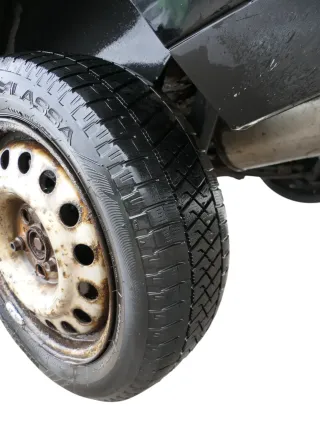 2x VW Sharan 7M Alhambra Winterreifen Reifen Felgen 195/60R R16 99/97T   5-6mm - Bild 2