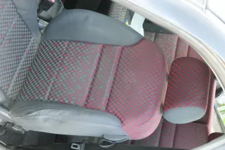 A3 8L Sitz Fahrersitz vorne links 2/3-Türer klappbar höhenverstellbar rot - Bild 3