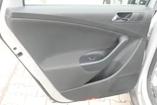 VW Passat 3C Variant Türverkleidung Verkleidung Tür hinten links schwarz - Bild 3