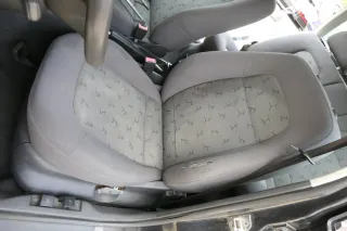VW Caddy 3 2k Sitz Fahrersitz vorne links +rechts Beifahrersitz Sitzheizung - Bild 7