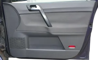 1x VW Polo 9N 9N3 Türverkleidung Verkleidung Tür vorne rechts 4/5-Türer dunkel - Bild 3