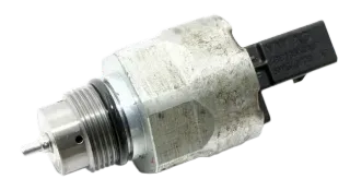 VW Passat 3C Einspritzleiste Druckregelventil 1.6 TDI 03L130764A Raildruck CAYB - Bild 2