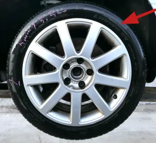 4x VW Golf 5 9N 6Y Reifen 235/45 R17 94V Allwetterreifen 2x ca5-7mm 2x 3,5-5mm - Bild 1