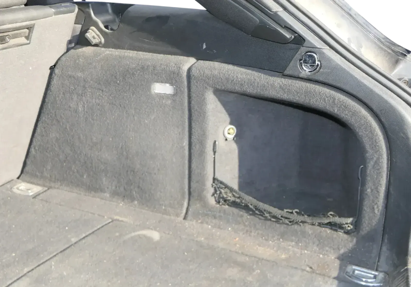 A4 8K B8 Abdeckung Verkleidung Kofferraum hinten rechts Seite 8K9863880C schwarz - Bild 1