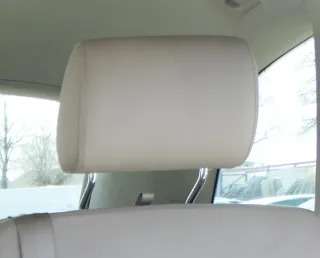 Audi Q7 4L Kopfstütze hinten rechts / links Leder grau lichtgrau Verano S-line - Bild 2