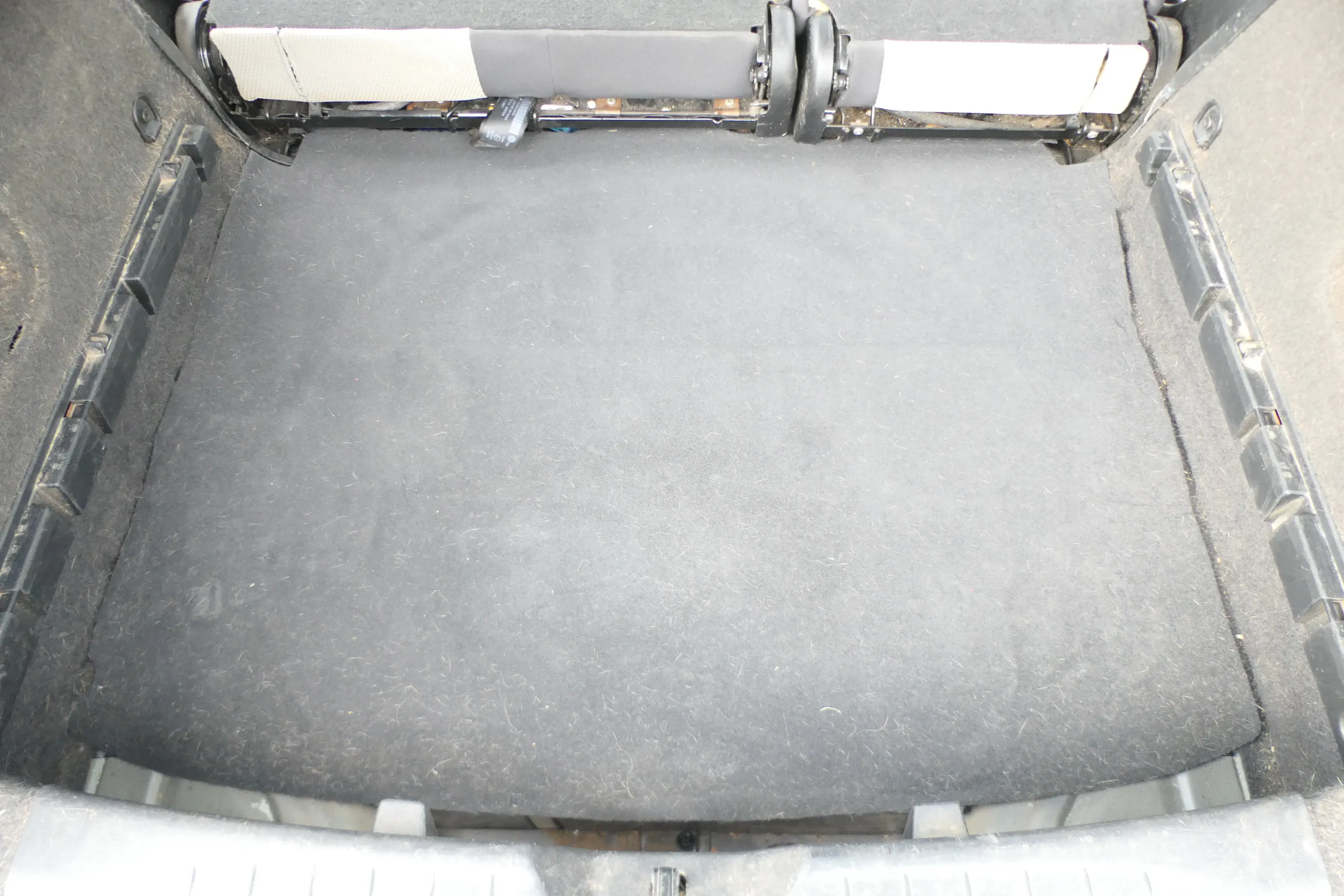 Seat Altea 5P Kofferraumteppich Teppich Kofferraum hinten Bodenbelag  schwarz - Bild 1