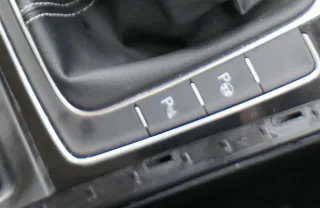 VW Golf 7 5G Schalter Block Bedieneinheit Drucktasten PDC Parken Einparkhilfe ## - Bild 1