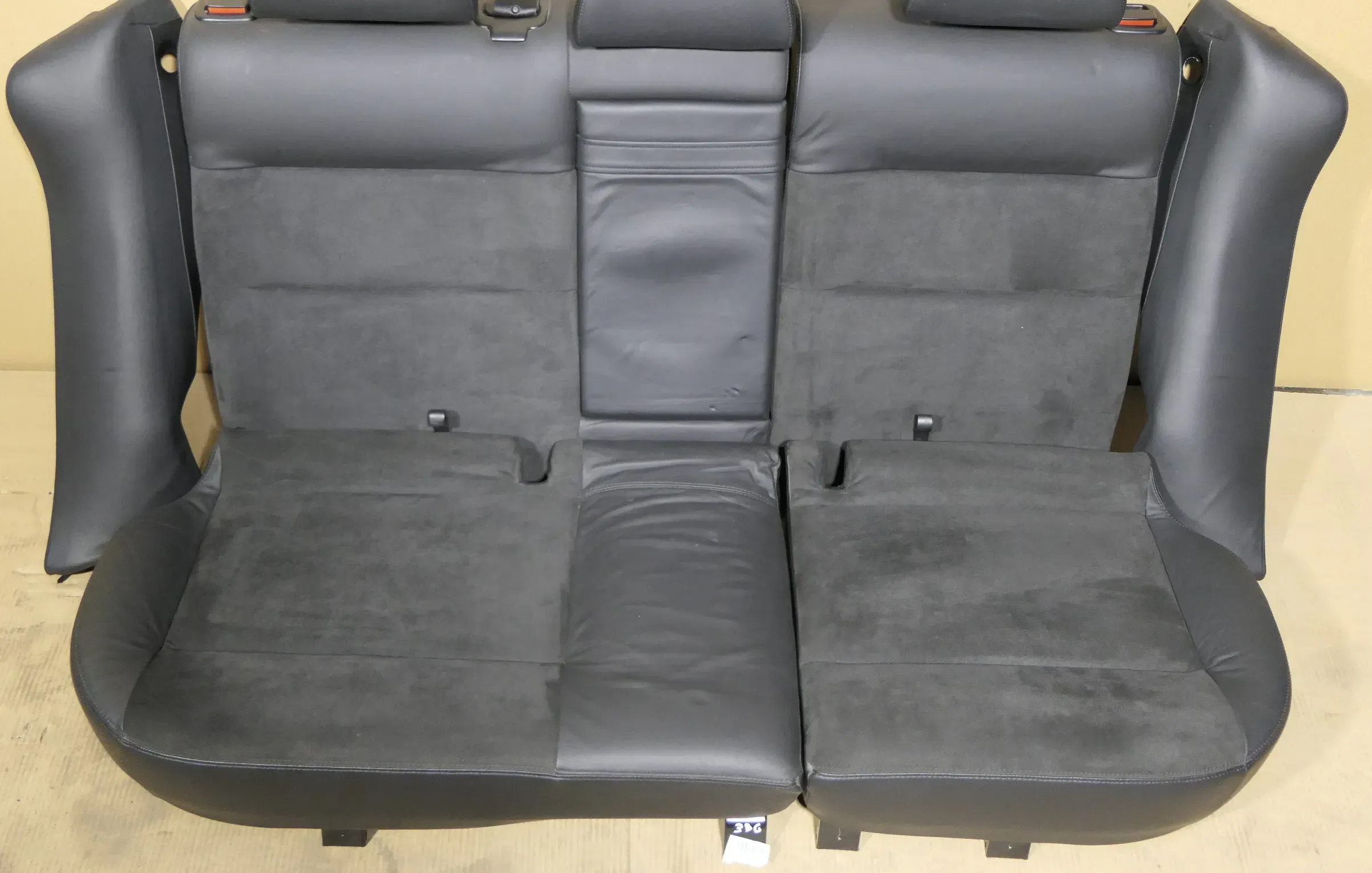 VW Passat 3BG Kombi Sitz Rückbank Rücksitzbank Sitzfläche Sitze Leder schwarz - Bild 1