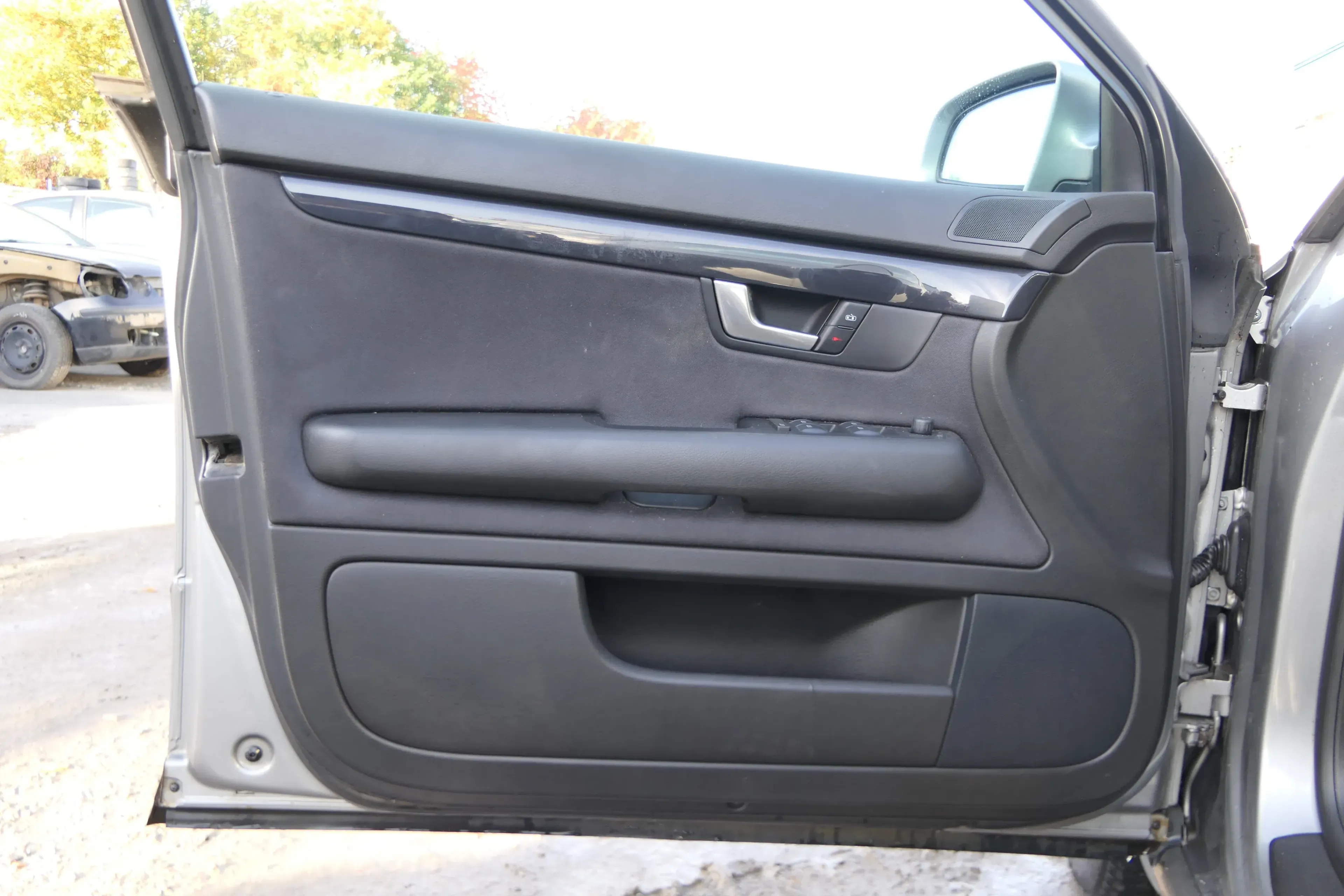 1x A4 8E B6 Türverkleidung Verkleidung Tür vorne links soul - Bild 1