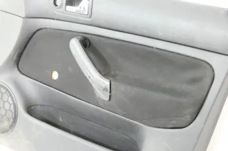 1x Golf 4 Bora Türverkleidung Verkleidung Tür vorne rechts 4/5-Türer Griff schwa - Bild 2