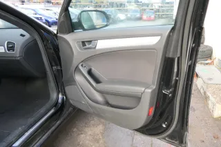 1x A4 8K B8 Türverkleidung Verkleidung Tür vorne rechts schwarz - Bild 3