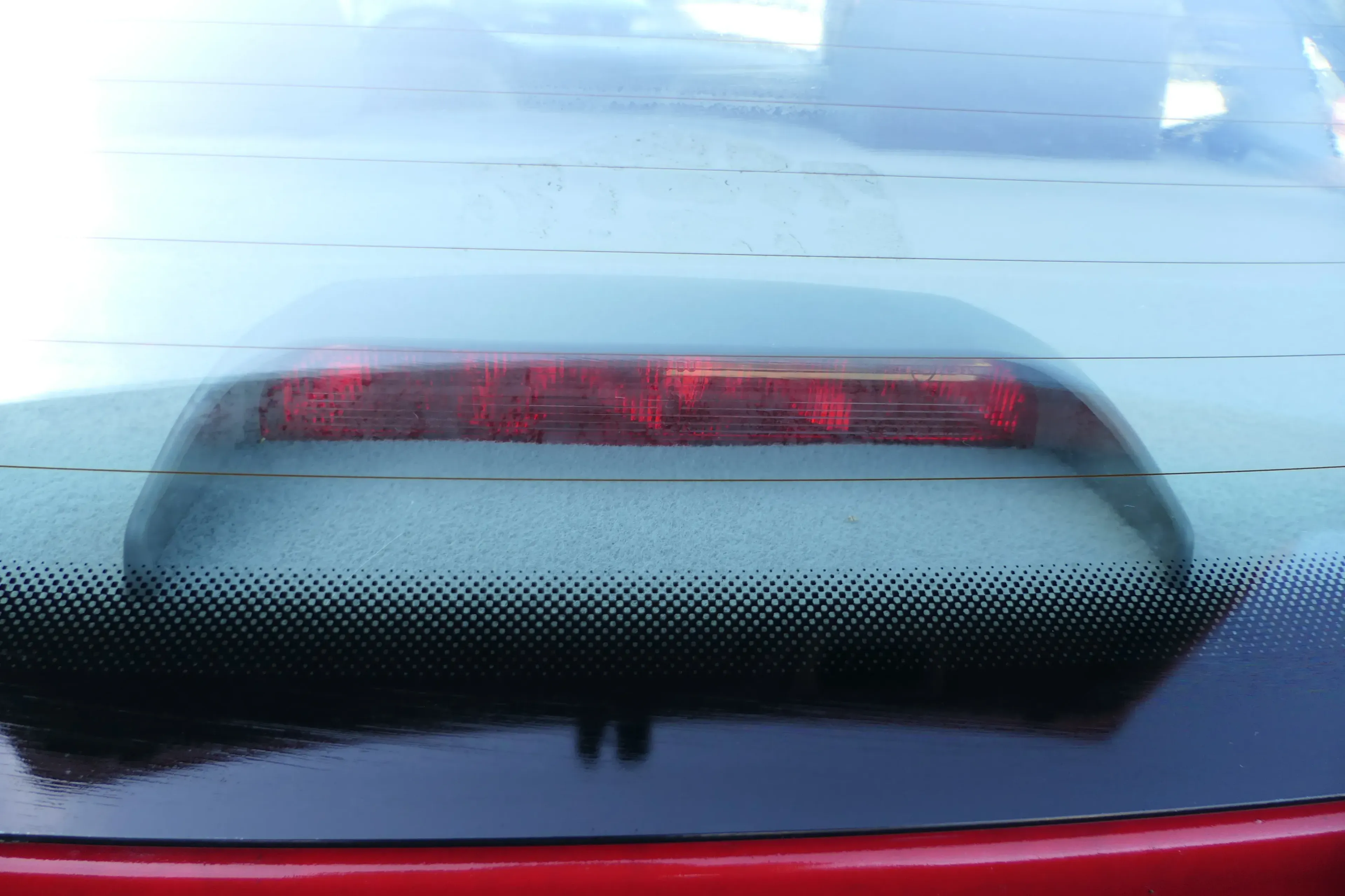Audi A4 B5 Limousine dritte Bremsleuchte 3. Bremslicht Bremslampe 8D5945122 - Bild 1
