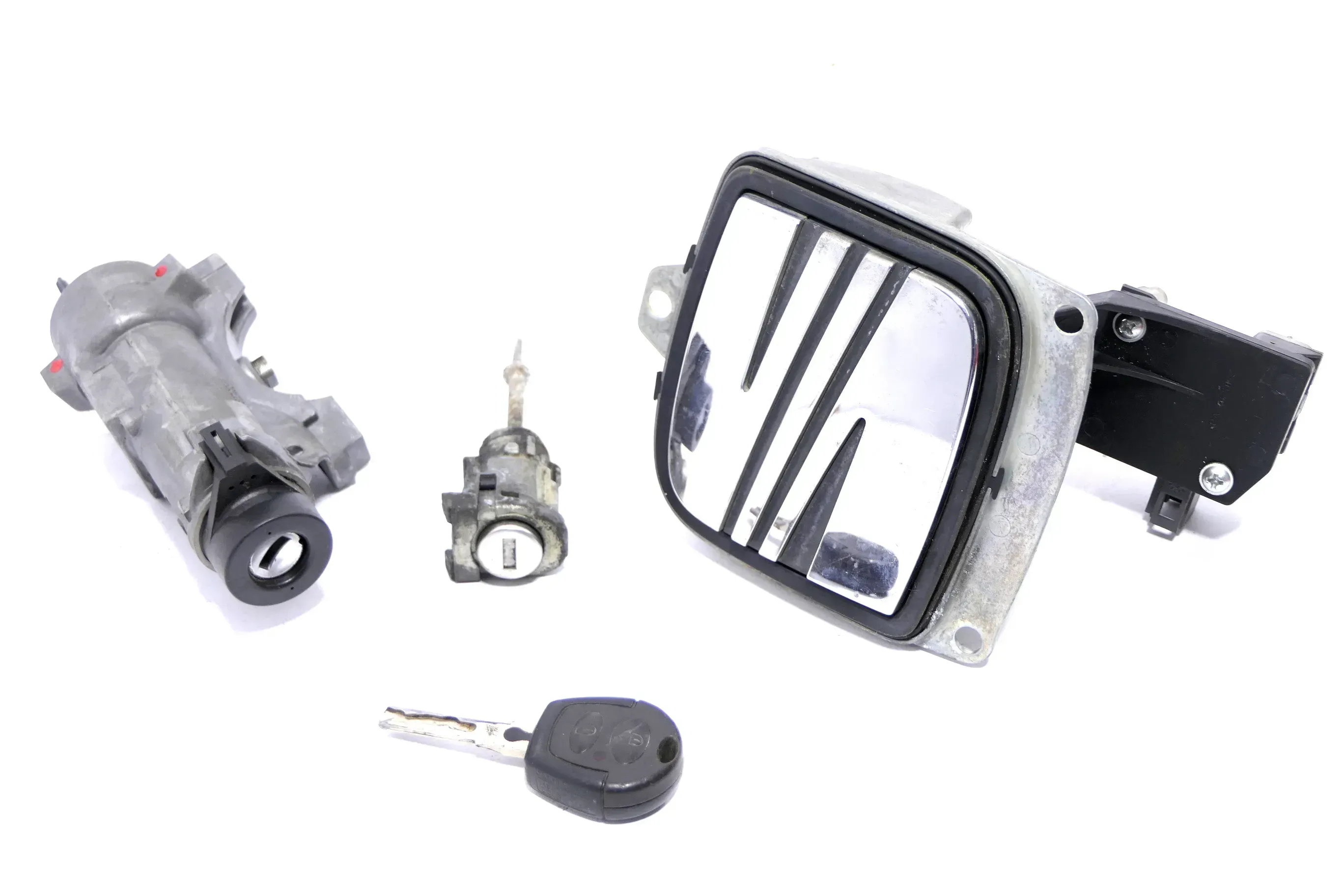Seat Ibiza 6L Schloßsystem 1xTürschloß Heckschloß 1x Schlüssel Schloß Zündschloß - Bild 1